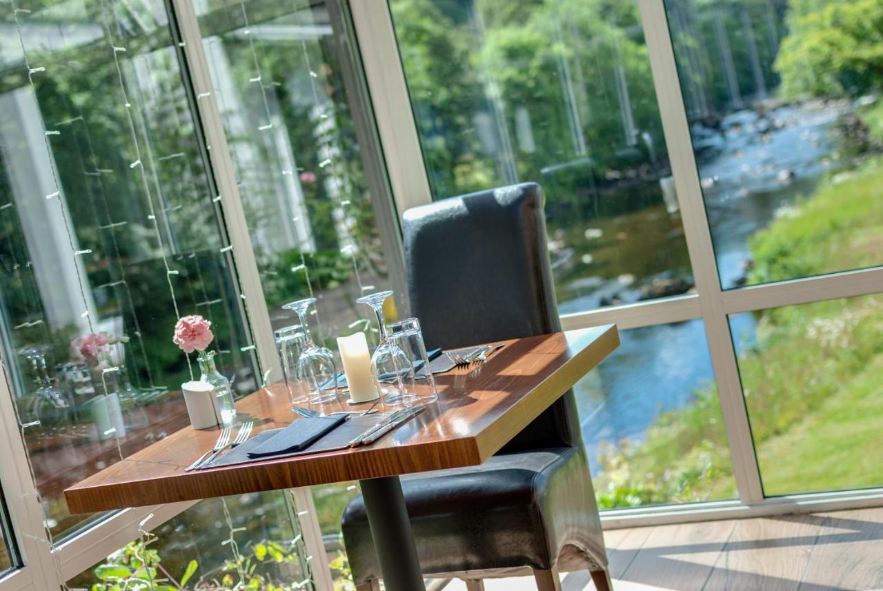 Craig-Y-Dderwen Riverside Hotel Betws-y-Coed Exterior foto
